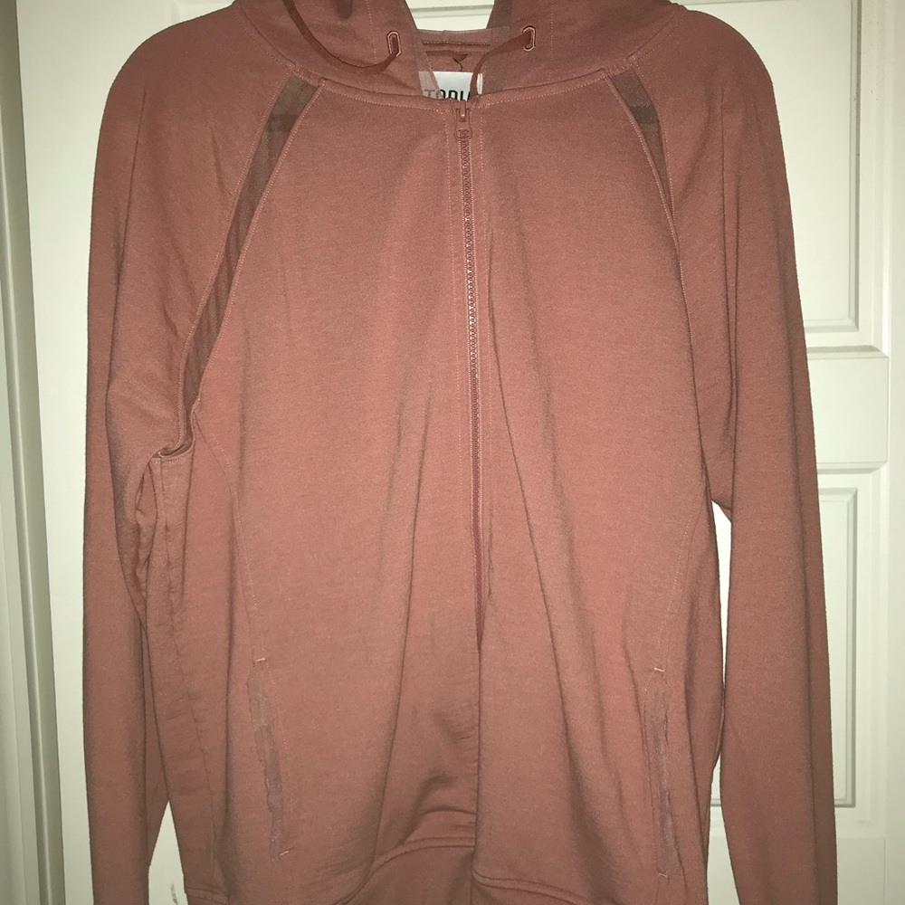 Victoria’s Secret jogging outfit